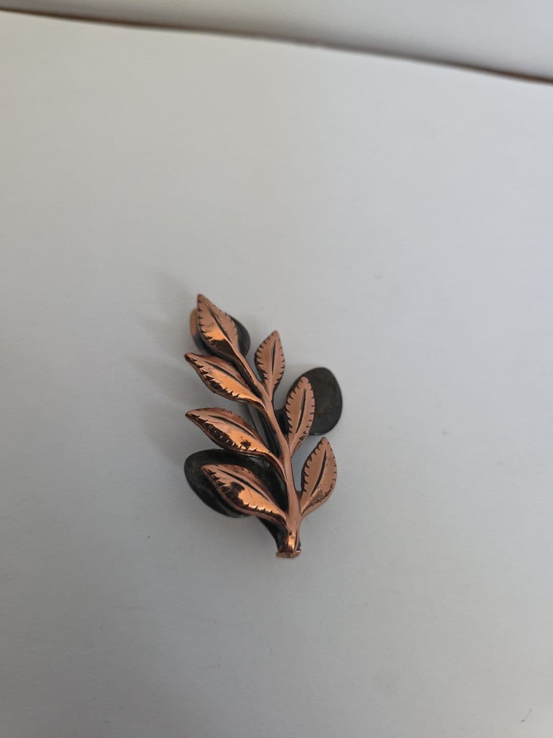 Gallery photos for Showcasing Vintage Jewelry Treasures: Image #7