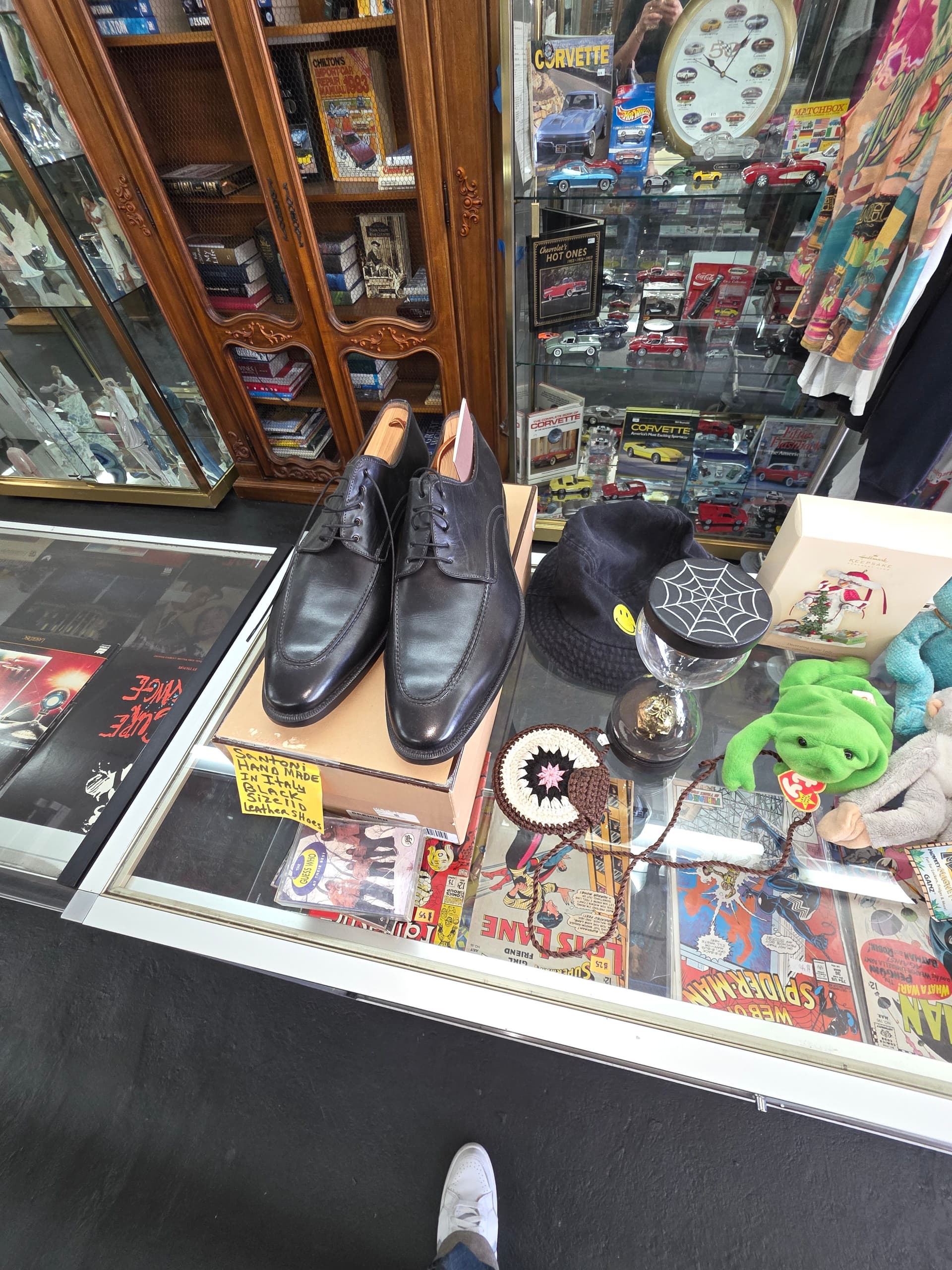 Gallery photos for Vintage Home Décor Treasures at Diaz Antiques & More in Morgan Hill: Image #22