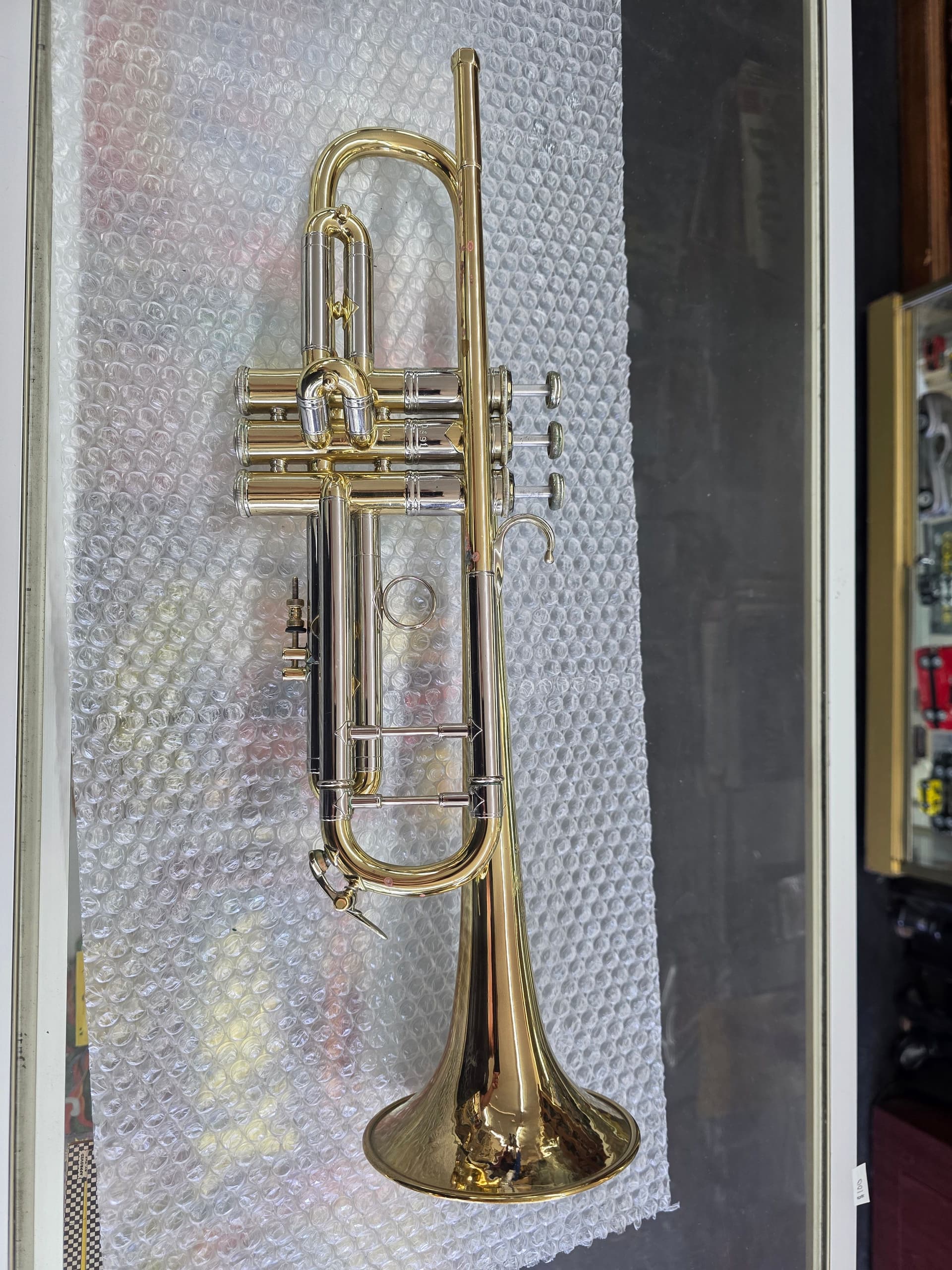 Gallery photos for Vintage Home Décor Treasures at Diaz Antiques & More in Morgan Hill: Image #24