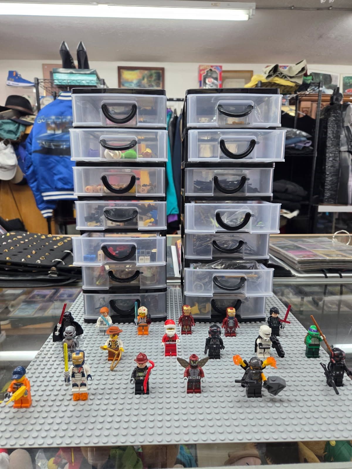 Gallery photos for Get Creative at Diaz Antiques & More with Our Unique Lego Minifigure Display: Image #1